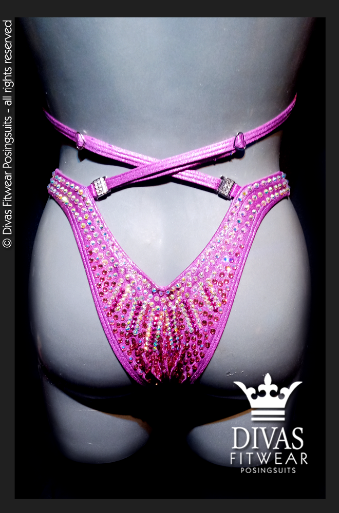 RENTAL Cross Back Figure Suit 'Florida'